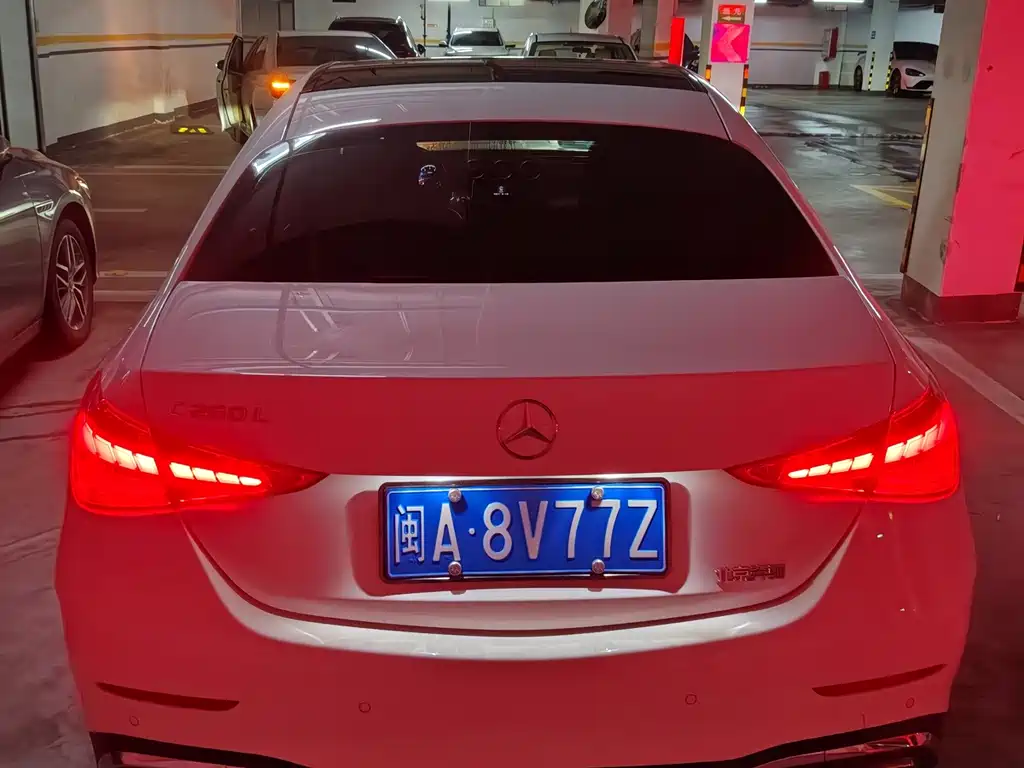 Mercedes-Benz C-Class — миниатюра 7