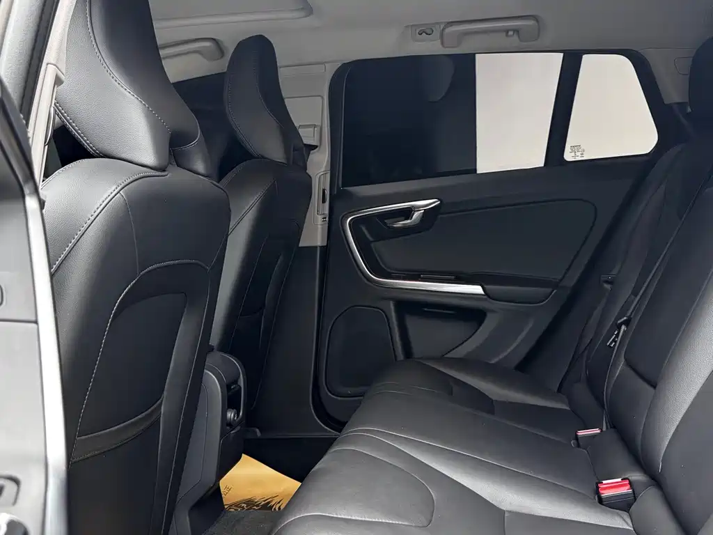 Volvo V60 — миниатюра 13
