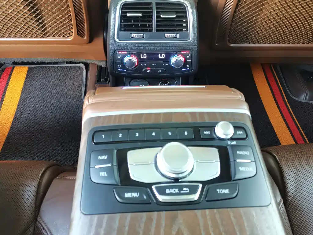 Audi A6L — миниатюра 18