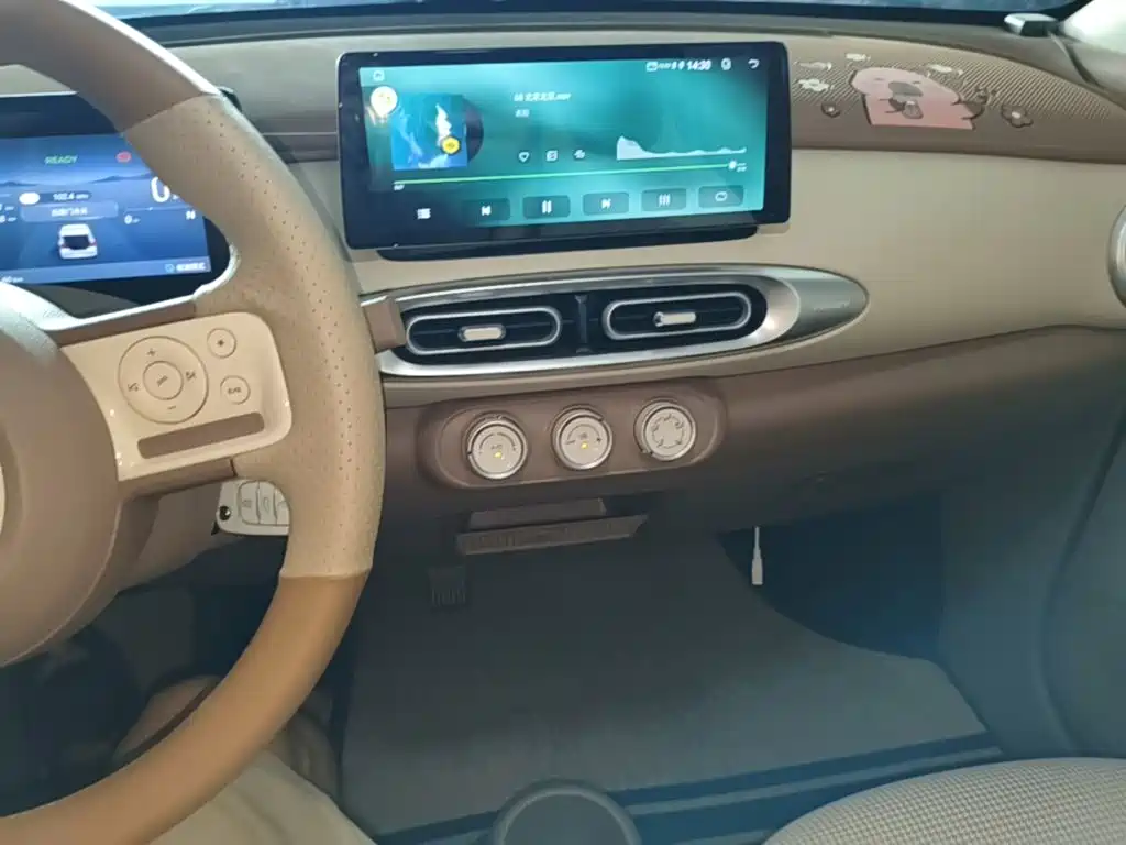 Wuling MINIEV — миниатюра 13