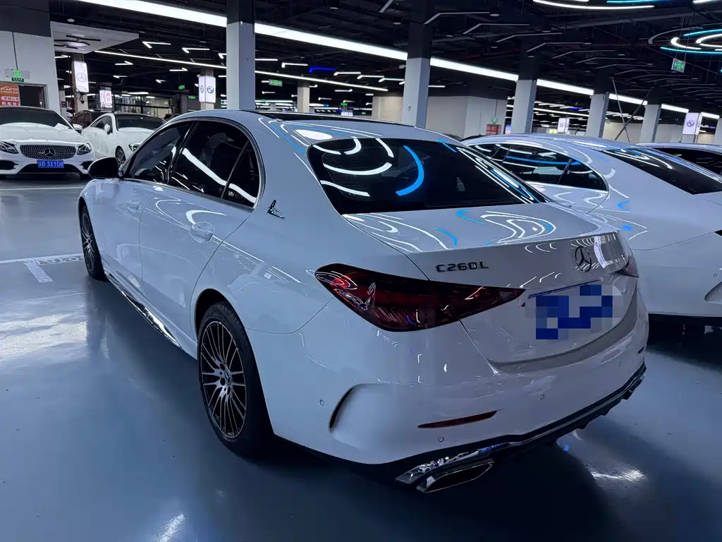 Mercedes-Benz C-Class — миниатюра 18