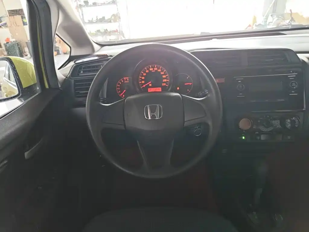 Honda Fit — миниатюра 11