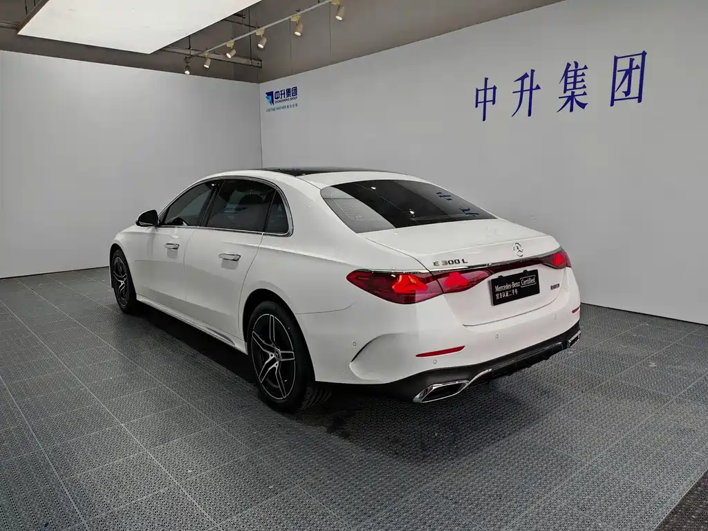 Mercedes-Benz E-Class E 2025 E 300 L Luxury Sport
