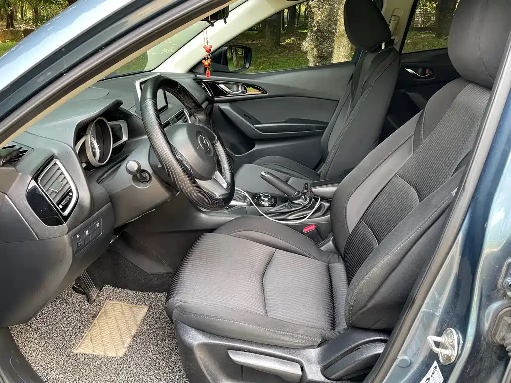 Mazda 3 Axela — миниатюра 4