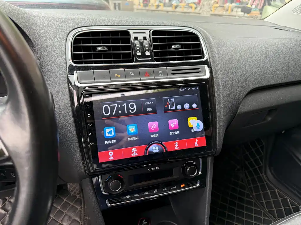 Volkswagen Polo — миниатюра 11