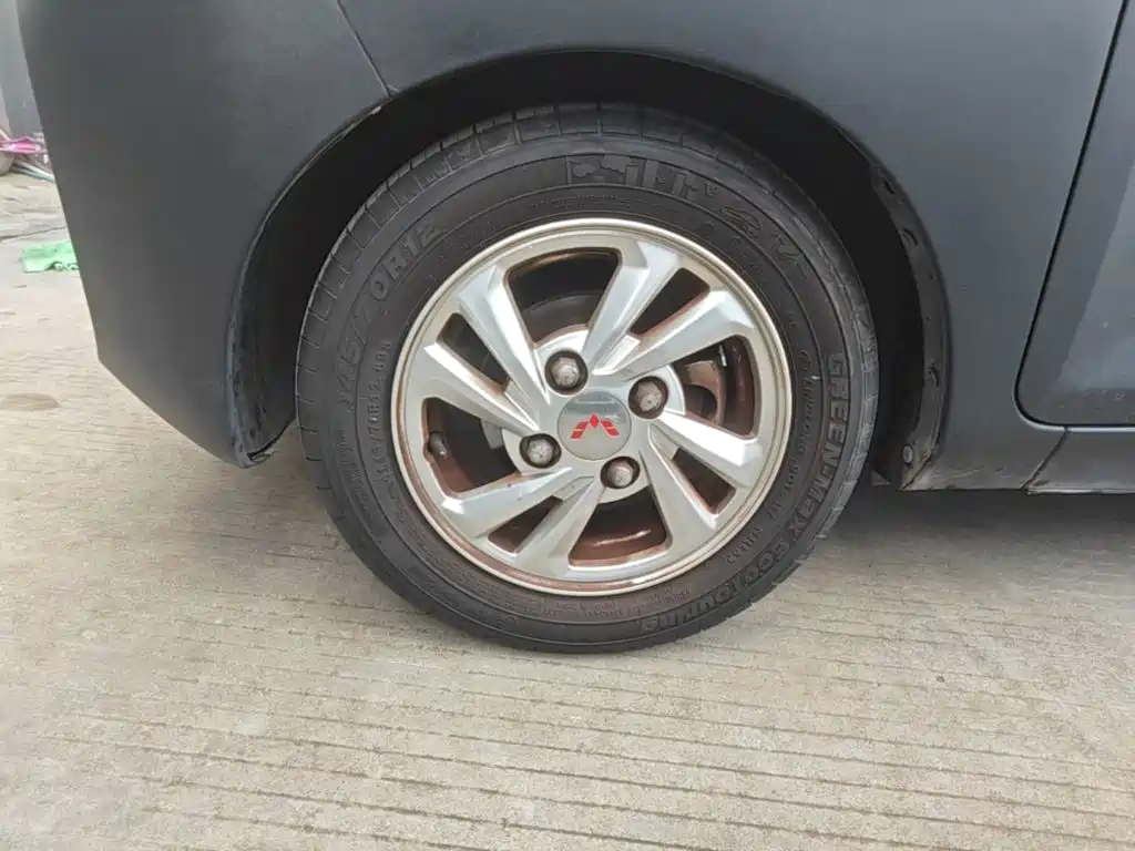 Wuling MINIEV — миниатюра 23