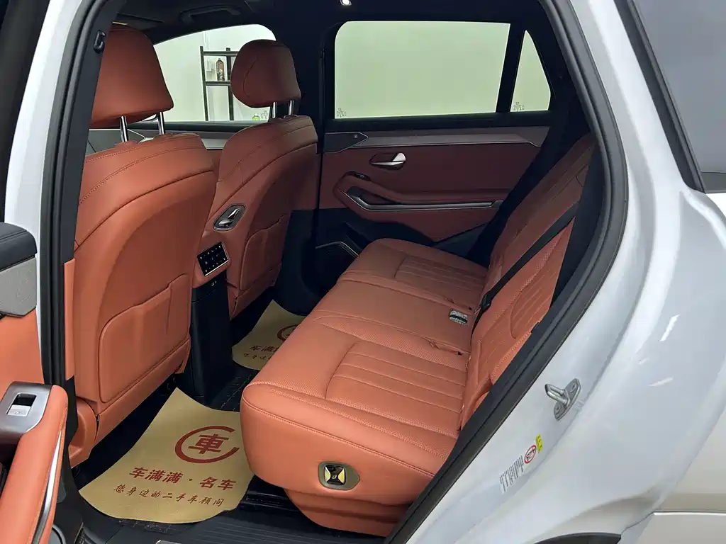 BYD Tang L L 2025 DM 200KM Flagship