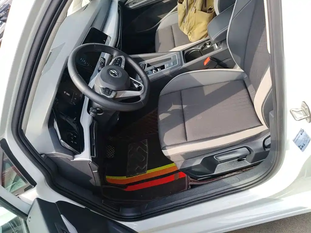 Volkswagen Golf — миниатюра 15