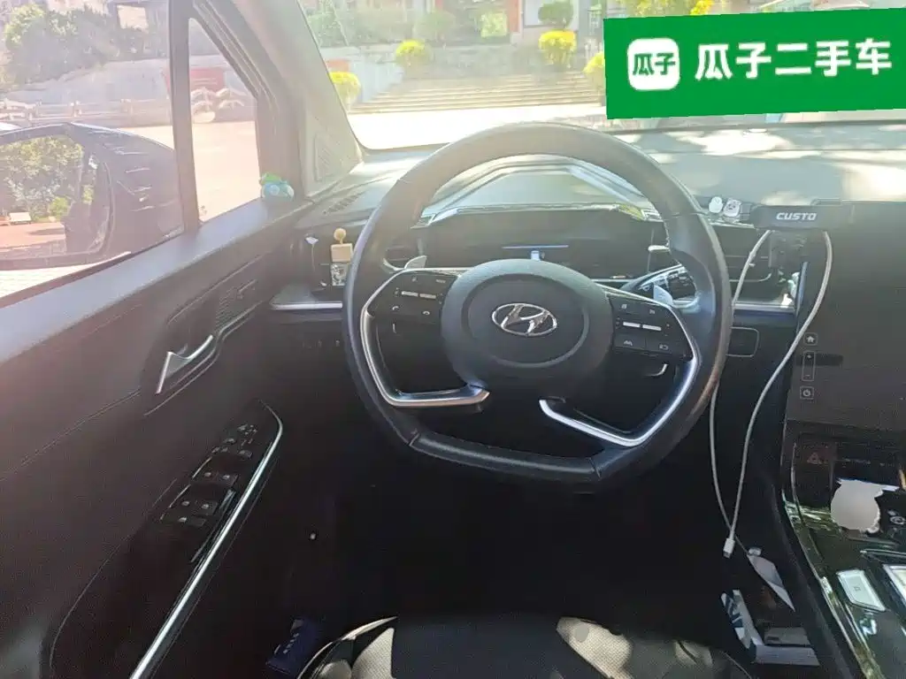 Hyundai Custo — миниатюра 6