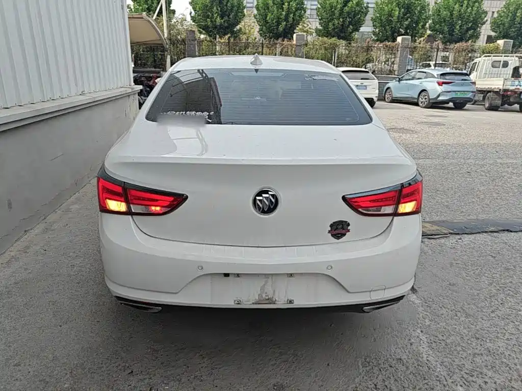 Buick Verano — миниатюра 6