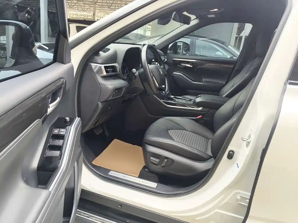 Toyota Crown Kluger — миниатюра 16