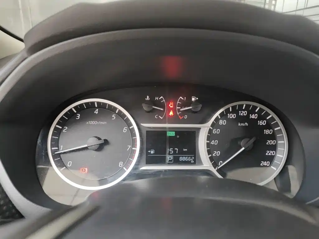 Nissan Bluebird — миниатюра 12