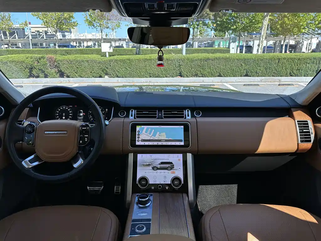 Land Rover Range Rover — миниатюра 6