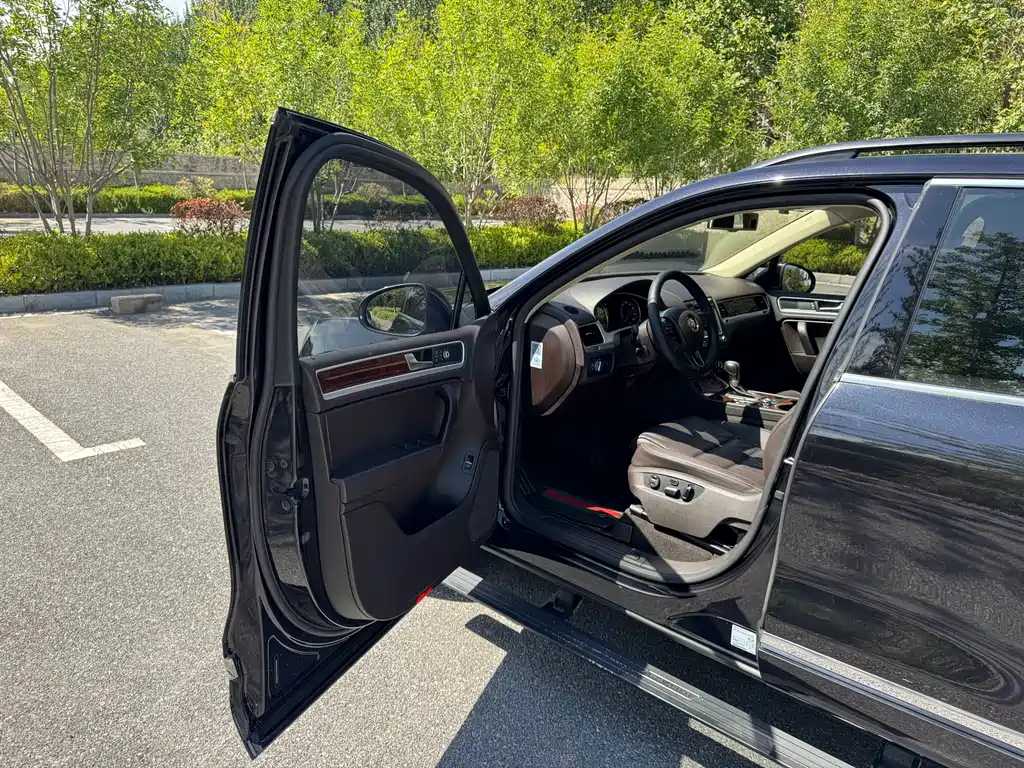 Volkswagen Touareg — миниатюра 6