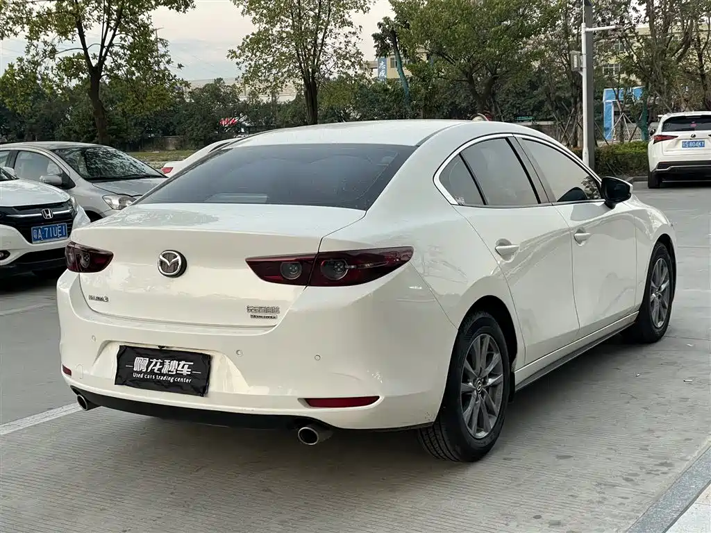 MAZDA 3 ANGKESAILA