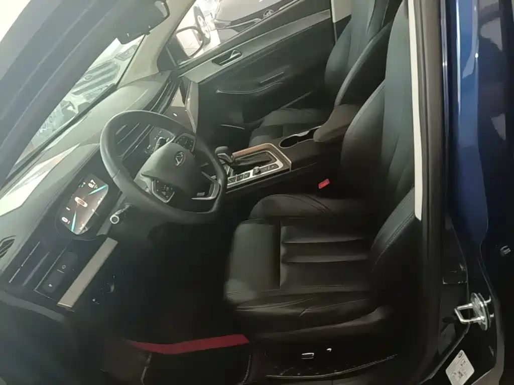 Chery Arrizo 5 PLUS — миниатюра 15