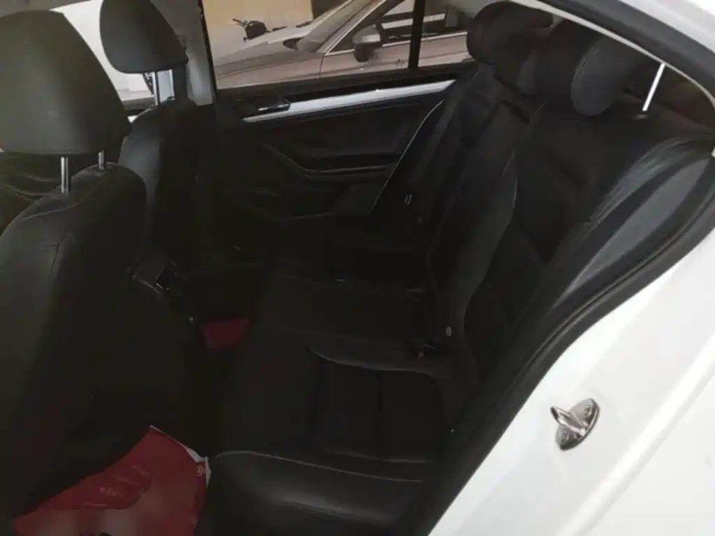 Volkswagen Sagitar — миниатюра 17