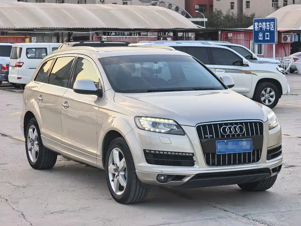 Audi Q7 — миниатюра 3