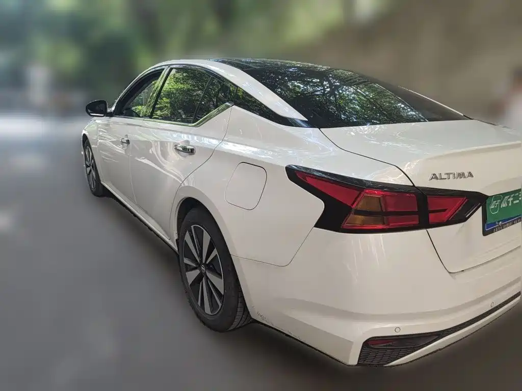 Nissan Teana — миниатюра 4