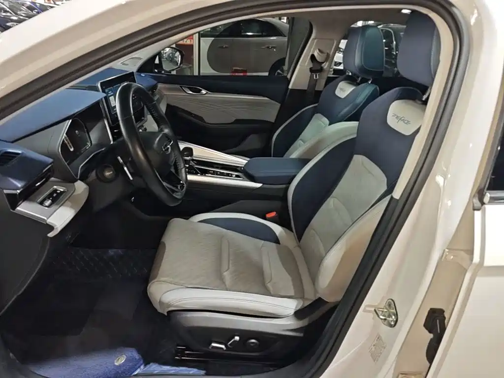Geely Xingrui — миниатюра 15