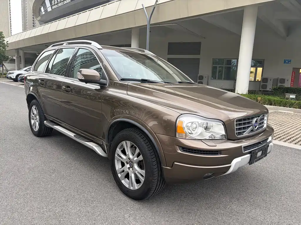 Volvo XC Classic — миниатюра 3