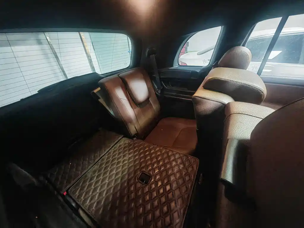 Mercedes-Benz GLB — миниатюра 6