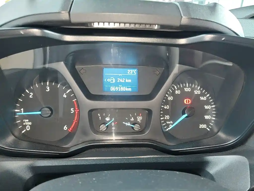 Ford Transit — миниатюра 12