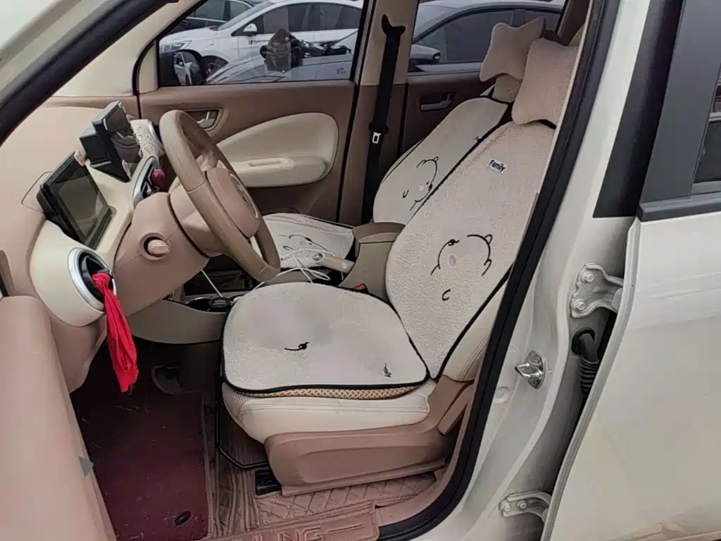 Wuling MINIEV — миниатюра 15
