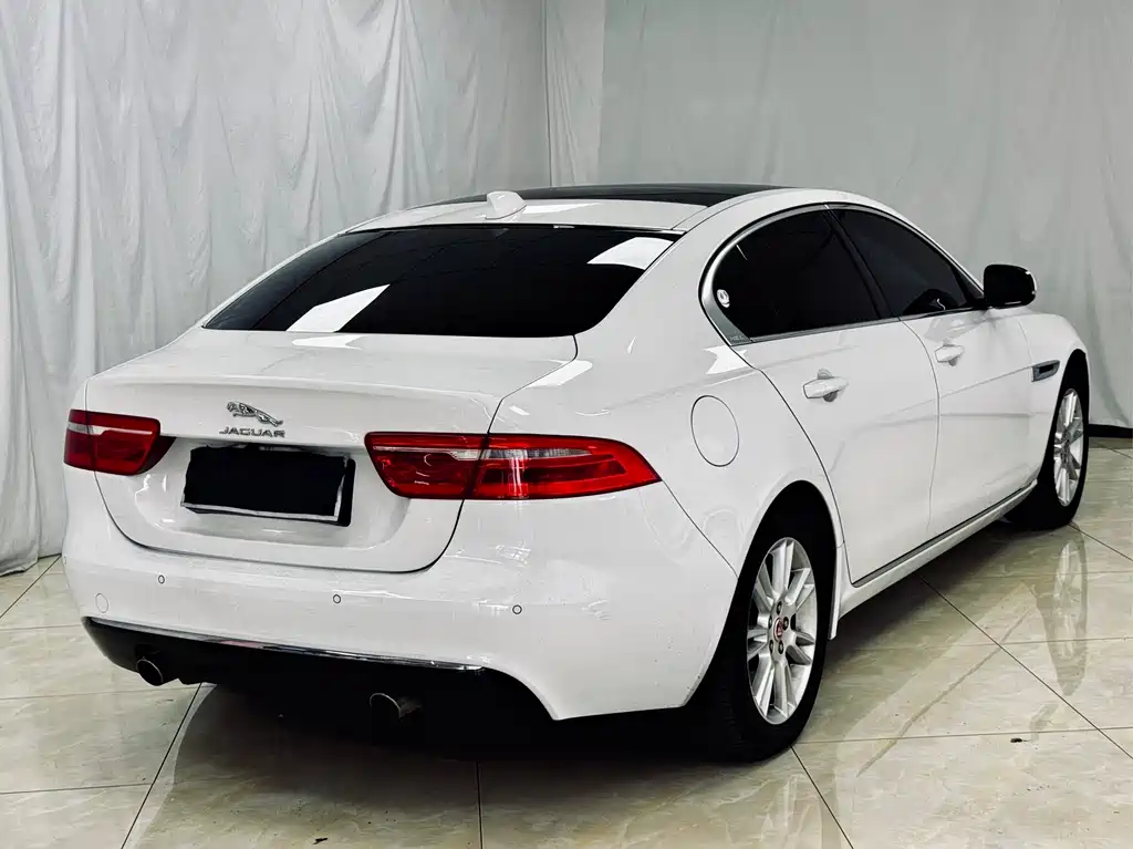 Jaguar XEL — миниатюра 6