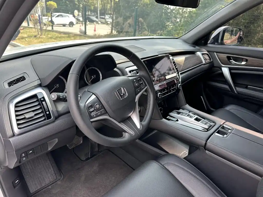 Honda UR-V — миниатюра 10