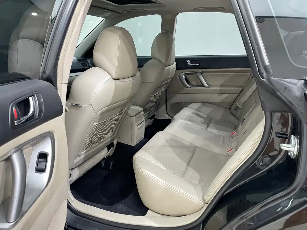Subaru Legacy — миниатюра 12