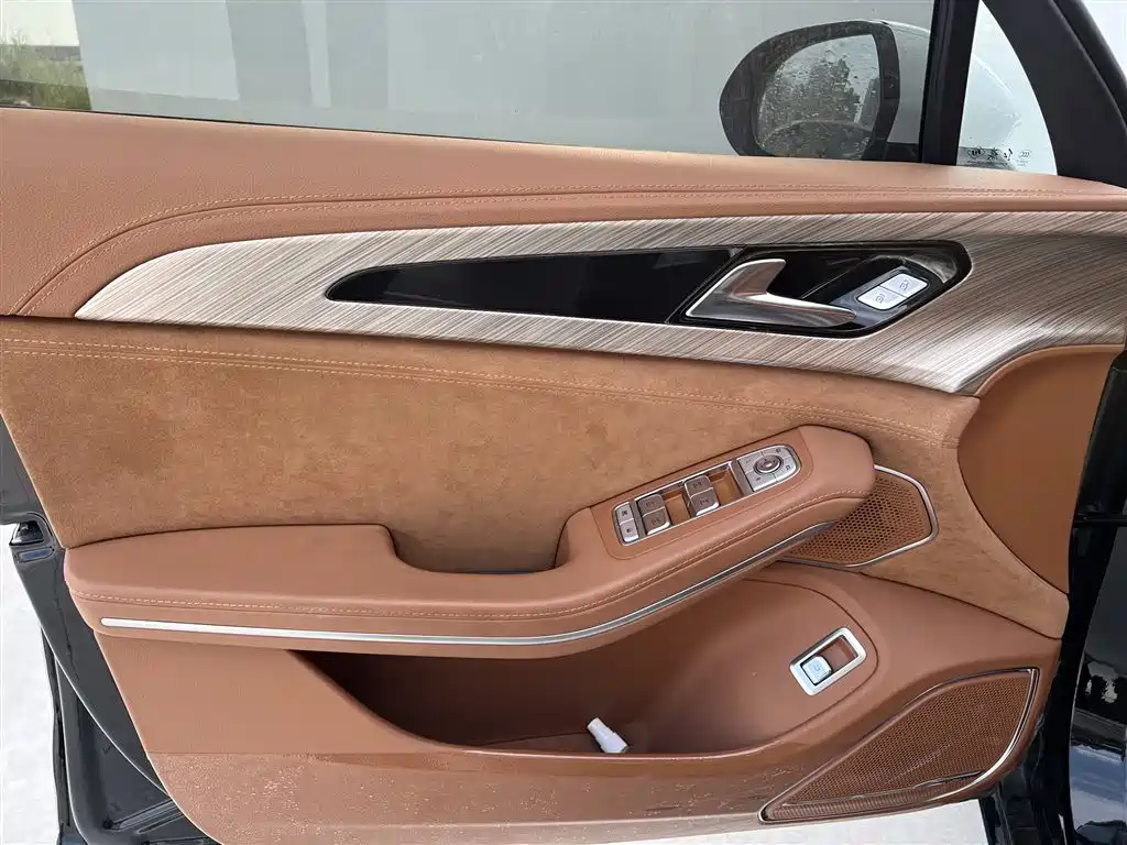 Hongqi H9 2020 2.0T