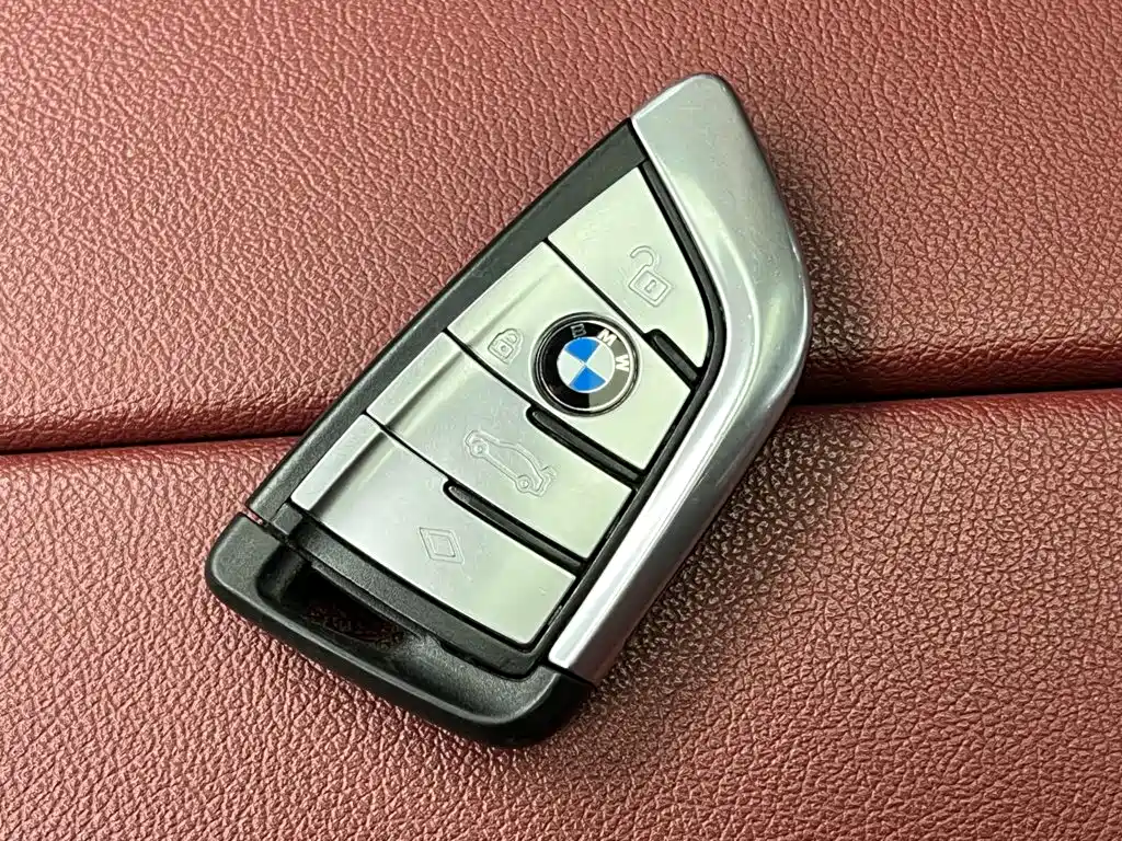BMW 5 Series — миниатюра 16