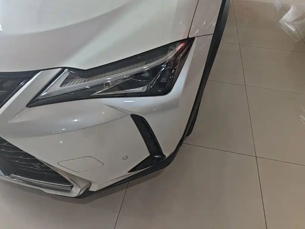 Lexus UX — миниатюра 24