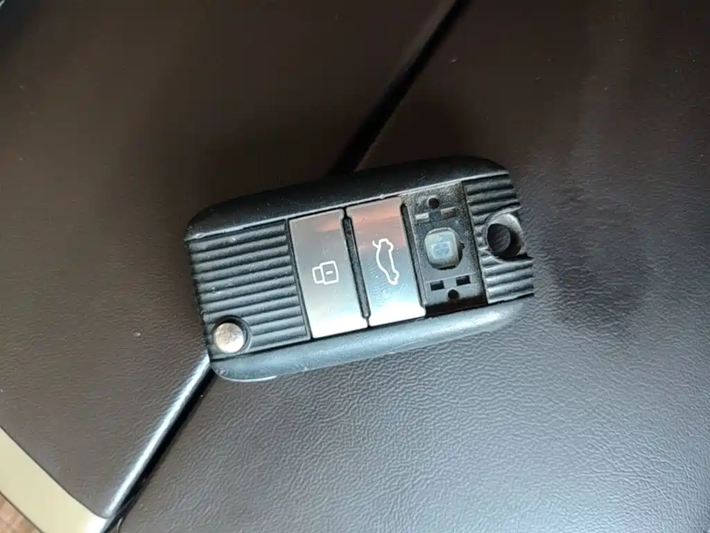 Roewe RX8 — миниатюра 9