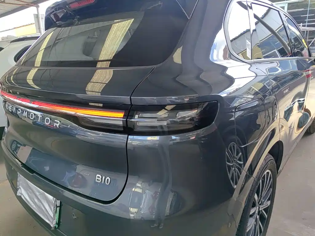 Leapmotor Leapmotor B10 — миниатюра 8