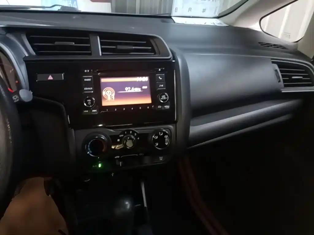 Honda Fit — миниатюра 10