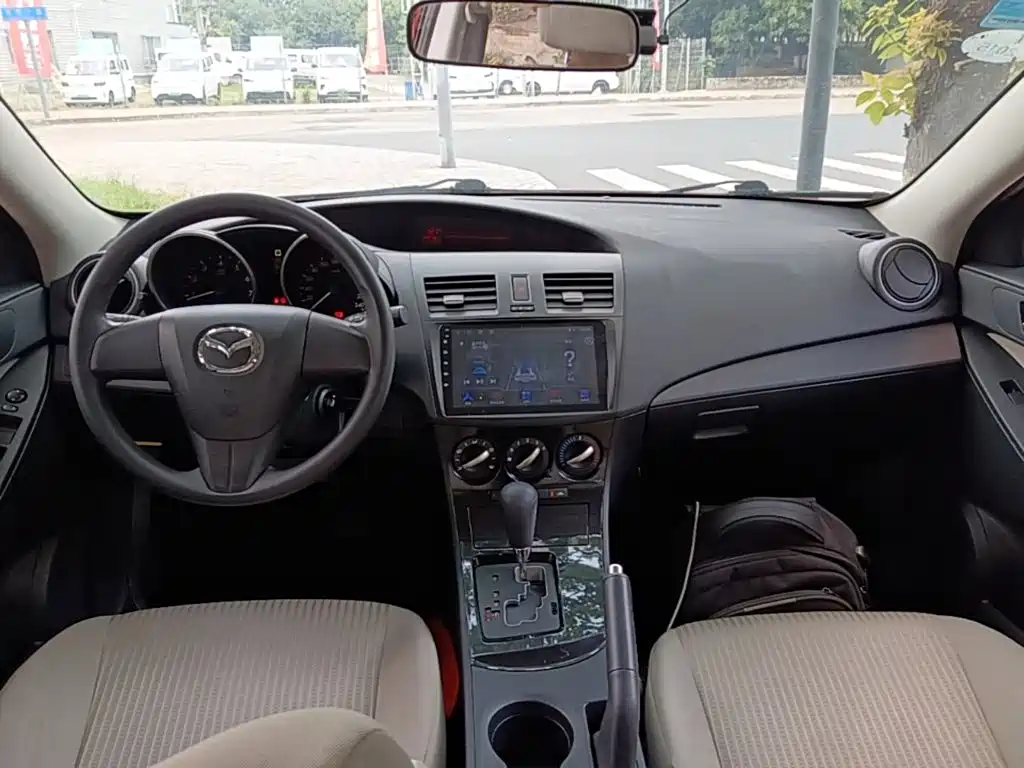 Mazda 3 Xingcheng — миниатюра 10
