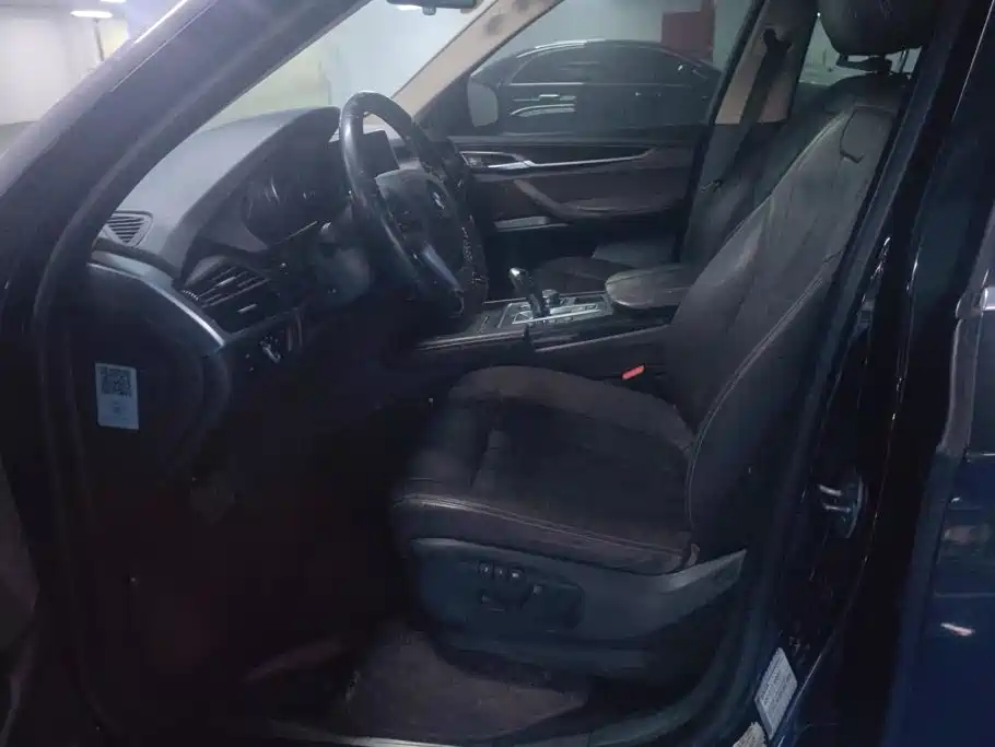 BMW X5 (Import) — миниатюра 9