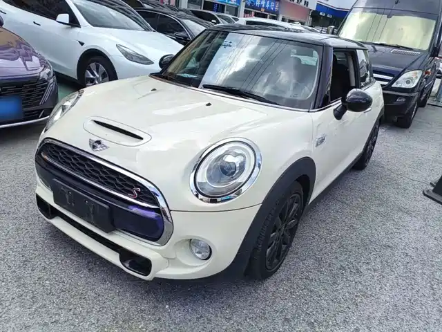 MINI MINI