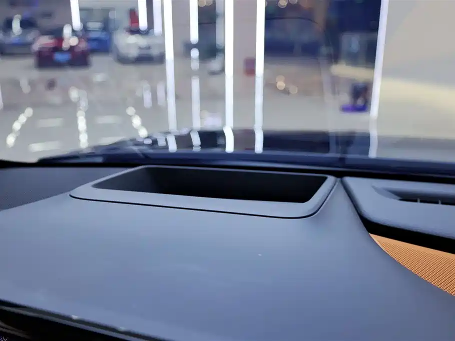 Toyota Crown SportCross — миниатюра 26
