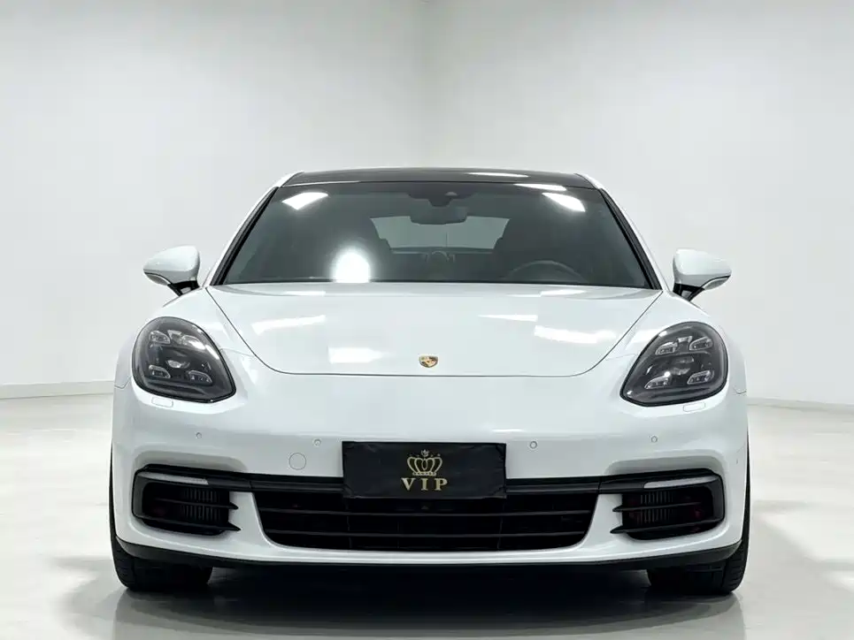 Porsche Panamera — миниатюра 2