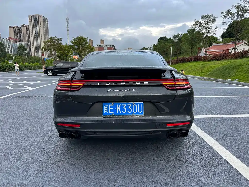 Porsche Panamera — миниатюра 6