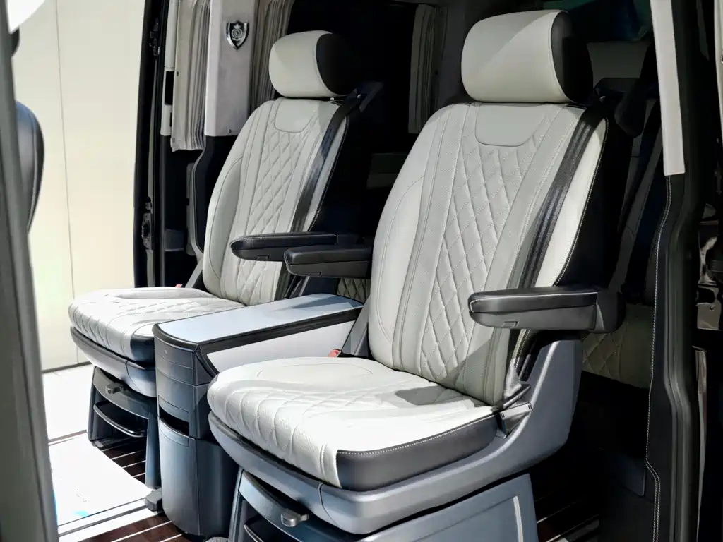 Volkswagen Multivan — миниатюра 15