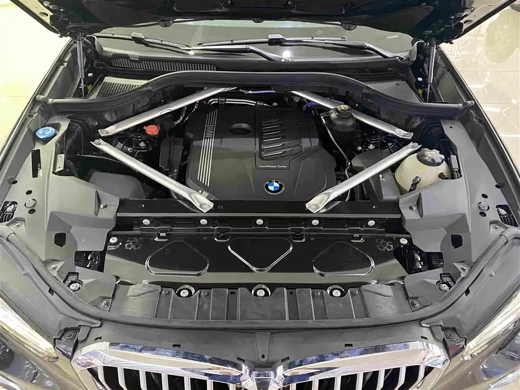 BMW X5 — миниатюра 14