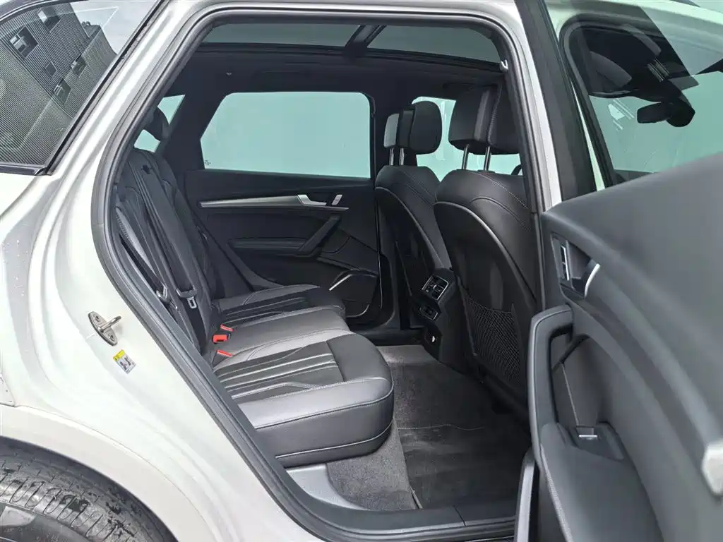 Audi Q5L — миниатюра 8