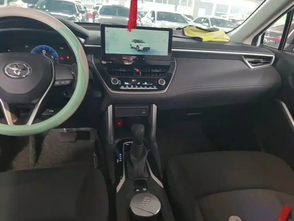 Toyota Frontlander — миниатюра 13