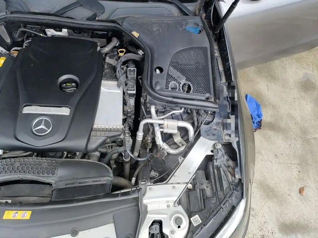 Mercedes-Benz E-Class (Import) — миниатюра 20