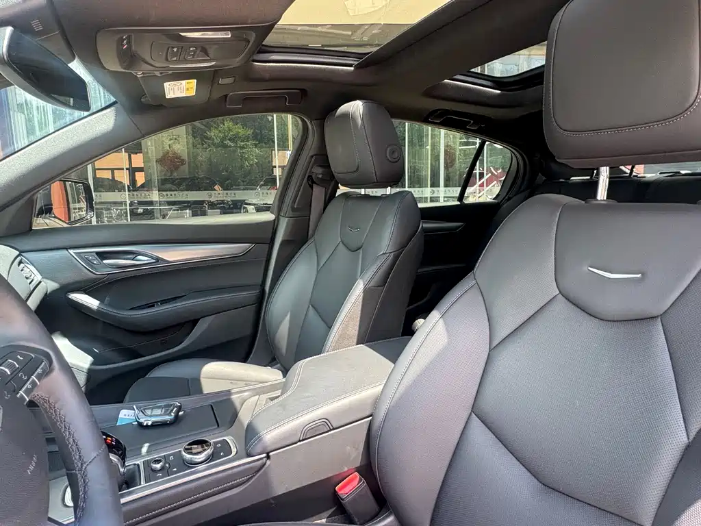 Cadillac CT5 2025 28T Sport