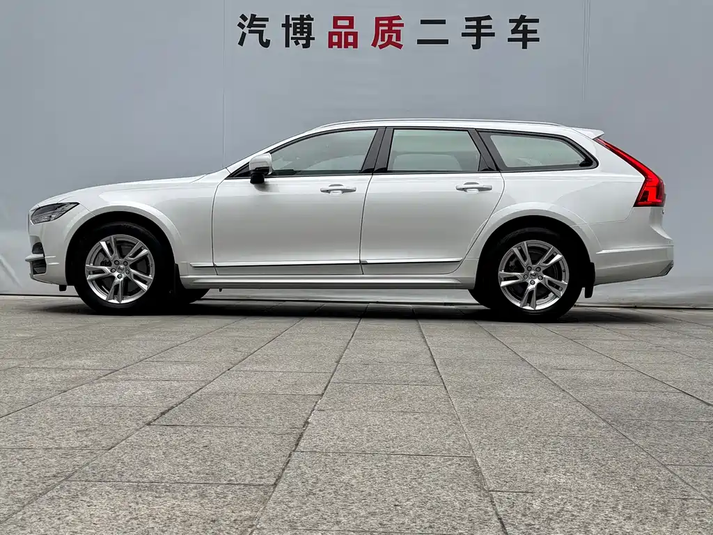 Volvo V90 — миниатюра 7